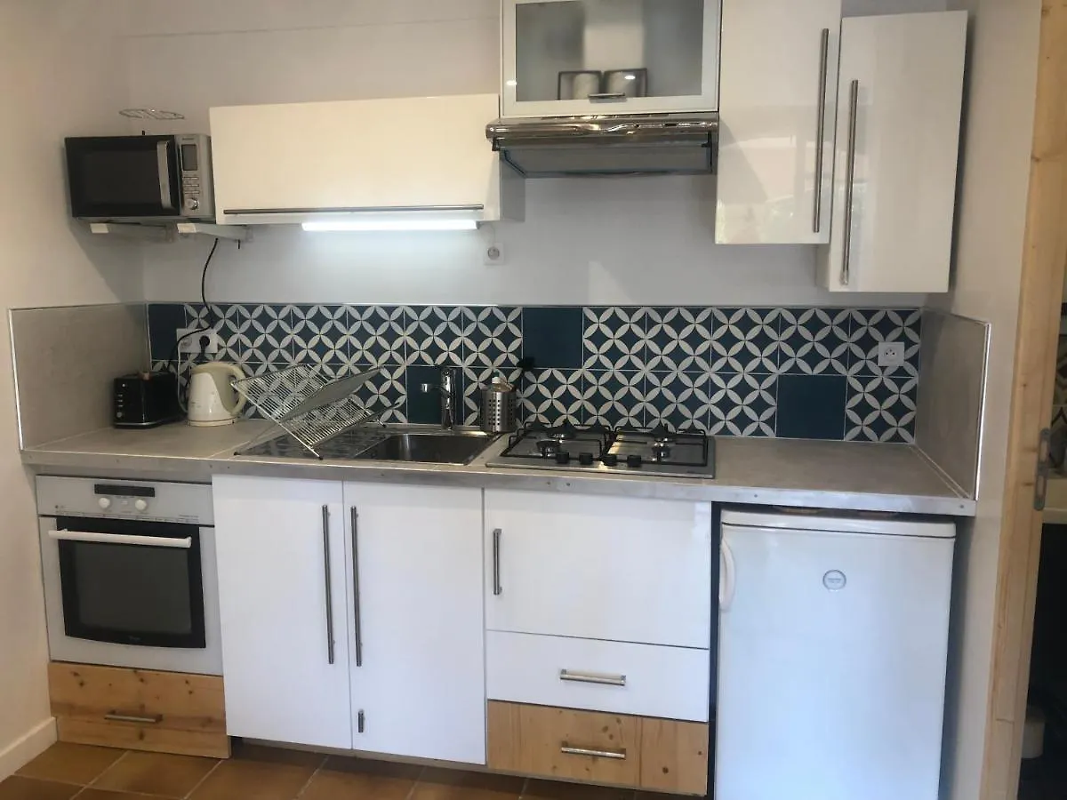 Appartement Une Terrasse A L'Estaque + Stationnement à Marseille France